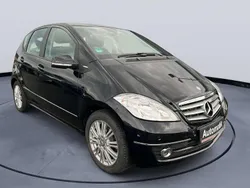 Kosmosschwarz metalliclack Gebraucht 2012 Mercedes A180 Limousine | 7.990 € (Fairer Preis)