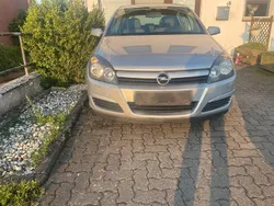 Silber Gebraucht 2004 Opel Astra Limousine | 3.000 € (Teuer)