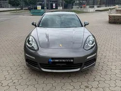 Grau Gebraucht 2014 Porsche Panamera Limousine | 28.900 € (Fairer Preis)