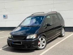 Schwarz Gebraucht 2005 Opel Zafira OPC Van / Kleinbus | 2.900 € (Etwas zu teuer)