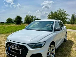 Weiß Gebraucht 2019 Audi A1 Sportback S-Line Kleinwagen | 24.200 € (Fairer Preis)