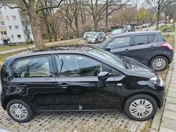 Schwarz Gebraucht 2015 VW up! Kleinwagen | 5.000 € (Guter Preis)
