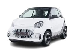 Weiß Gebraucht 2023 Smart ForTwo Electric Drive Passion Exclusive Coupé | 15.499 € (Etwas zu teuer)