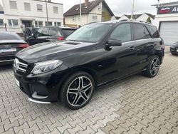Schwarz Gebraucht 2017 Mercedes GLE500 AMG line SUV | 27.900 € (Fairer Preis)
