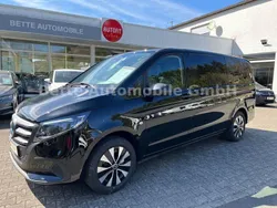 Schwarz Neu 2025 Mercedes Vito Van / Kleinbus | 59.890 €