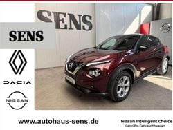 Burgundy/black Gebraucht 2021 Nissan Juke Tekna SUV | 14.950 € (Superpreis)
