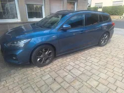 Blau Gebraucht 2022 Ford Focus ST-Line Kombi | 12.855 € (Guter Preis)