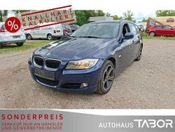 Tiefseeblau metallic Gebraucht 2010 BMW 320 Kombi | 3.385 € (Superpreis)