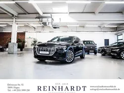 Mythosschwarz metallic Gebraucht 2021 Audi e-tron S-Line SUV | 32.475 €