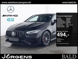 Schwarz kosmosschwarz metallic Gebraucht 2024 Mercedes CLA35 AMG AMG Coupé | 52.880 € (Etwas zu teuer)