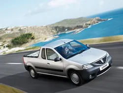 Weiß Gebraucht 2012 Dacia Logan Ambiance Limousine | 5.599 € (Etwas zu teuer)