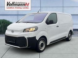 Weiß Gebraucht 2024 Toyota Proace Van / Kleinbus | 31.750 € (Fairer Preis)