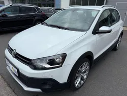 Weiß Gebraucht 2016 VW Polo Cross Kleinwagen | 13.490 € (Teuer)