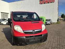 Rot Gebraucht 2009 Opel Vivaro Van | 4.450 € (Guter Preis)