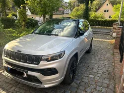 Silber Gebraucht 2022 Jeep Compass SUV | 21.200 € (Guter Preis)