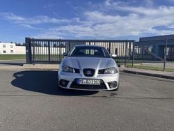 Grau Gebraucht 2007 Seat Ibiza Kleinwagen | 4.300 €