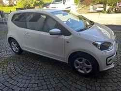 Weiß Gebraucht 2015 VW up! move up! Kleinwagen | 4.900 € (Fairer Preis)