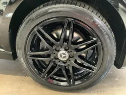 Schwarz obsidianschwarz Gebraucht 2023 Mercedes V300 AMG Van / Kleinbus | 58.450 € (Superpreis)