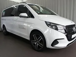 Weiß Gebraucht 2024 Mercedes V300 Van / Kleinbus | 82.490 €