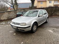 Grau Gebraucht 2002 VW Golf Limousine | 780 € (Guter Preis)