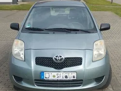 Silber Gebraucht 2007 Toyota Yaris Limousine | 2.500 € (Guter Preis)