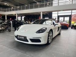 Weiß Gebraucht 2016 Porsche 718 Boxster Cabrio | 56.911 € (Teuer)