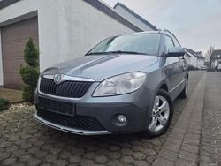 Grau Gebraucht 2011 Skoda Roomster Van / Kleinbus | 4.750 € (Fairer Preis)