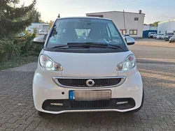 Weiß Gebraucht 2013 Smart ForTwo Coupé Passion Coupé | 6.500 € (Fairer Preis)