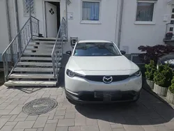 Weiß Gebraucht 2020 Mazda MX30 Edition SUV | 14.199 € (Guter Preis)