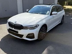 Weiß Gebraucht 2021 BMW 330e M Sport Kombi | 27.999 € (Superpreis)