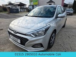 Silber Gebraucht 2020 Hyundai i20 Trend Limousine | 11.999 € (Guter Preis)