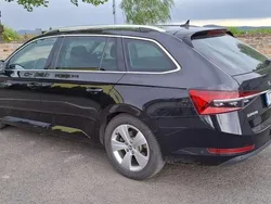Schwarz Gebraucht 2021 Skoda Superb Kombi | 22.900 € (Superpreis)