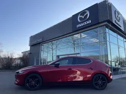Rot Gebraucht 2024 Mazda 3 Limousine | 28.510 € (Guter Preis)