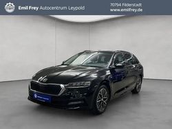 Black magic pearlescent Gebraucht 2022 Skoda Octavia Clever Kombi | 20.890 € (Fairer Preis)
