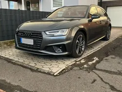 Grau Gebraucht 2019 Audi A4 Sport Kombi | 27.000 € (Fairer Preis)