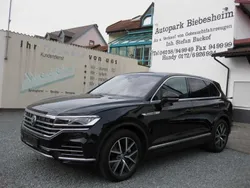 Deep black perl (metallic) Gebraucht 2019 VW Touareg SUV | 49.999 € (Superpreis)