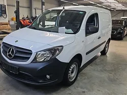 Weiß Gebraucht 2022 Mercedes Citan 109 Kombi | 16.900 €
