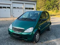 Grün Gebraucht 1999 Mercedes A140 Kleinwagen | 1.199 € (Fairer Preis)