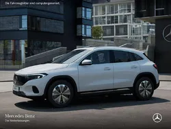 Weiß Gebraucht 2024 Mercedes EQA300 Advanced SUV | 36.890 € (Fairer Preis)