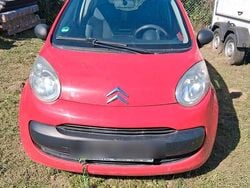 Rot Gebraucht 2007 Citroën C1 Kleinwagen | 500 €