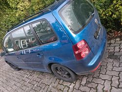 Blau Gebraucht 2007 VW Touran Van / Kleinbus | 800 € (Superpreis)