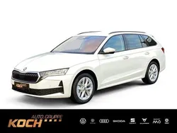 Brilliantsilber metallic Neu 2024 Skoda Octavia Selection Kombi | 35.449 € (Etwas zu teuer)