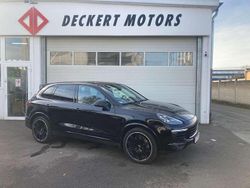 Schwarz Gebraucht 2017 Porsche Cayenne Platinum Edition SUV | 31.300 € (Fairer Preis)