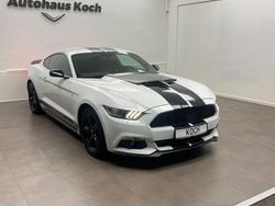 Weiß Gebraucht 2015 Ford Mustang Coupé | 26.900 € (Etwas zu teuer)
