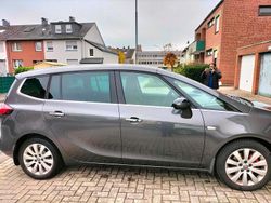 Schwarz Gebraucht 2012 Opel Zafira Van / Kleinbus | 6.800 € (Fairer Preis)