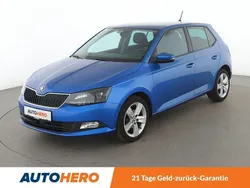 Blau Gebraucht 2015 Skoda Fabia Style Limousine | 9.150 € (Fairer Preis)