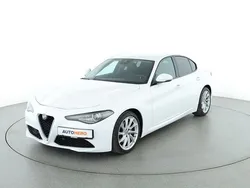 Weiß Gebraucht 2018 Alfa Romeo Giulia Super Limousine | 20.680 € (Etwas zu teuer)