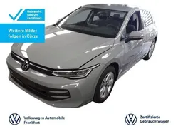 Grau Gebraucht 2024 VW Golf VIII Life Limousine | 26.280 € (Guter Preis)