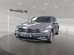 Mondsteingrau uni Gebraucht 2022 VW Passat Alltrack Kombi | 29.440 € (Fairer Preis)