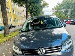Grau Gebraucht 2015 VW Sharan Trendline Van / Kleinbus | 11.900 € (Fairer Preis)
